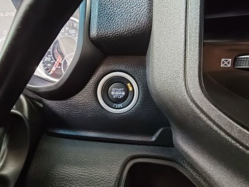 Used 2024 RAM 2500 Tradesman w/ Chrome Appearance Group image 23