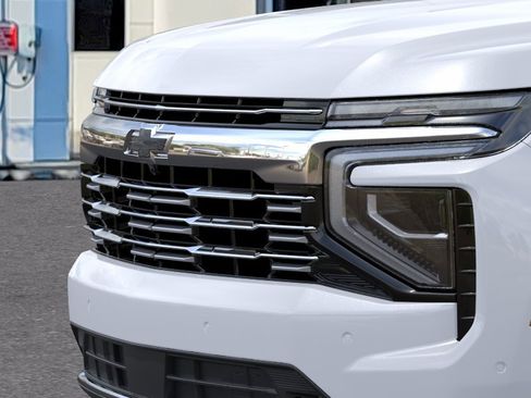 New 2026 Chevrolet Suburban Premier AWD/4WD image 37