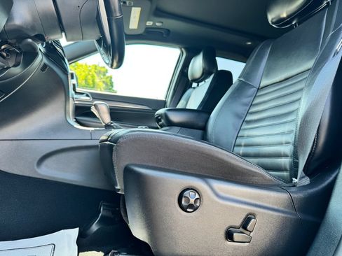 Used 2019 Jeep Grand Cherokee Limited X AWD/4WD image 19