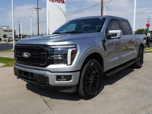Used 2025 Ford F150 Lariat AWD/4WD image 4