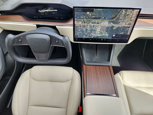 Used 2021 Tesla Model S Long Range image 22