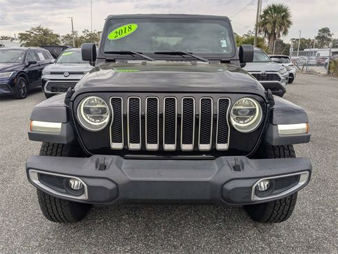 Used 2018 Jeep Wrangler Unlimited Sahara w/ Cold Weather Group image 9