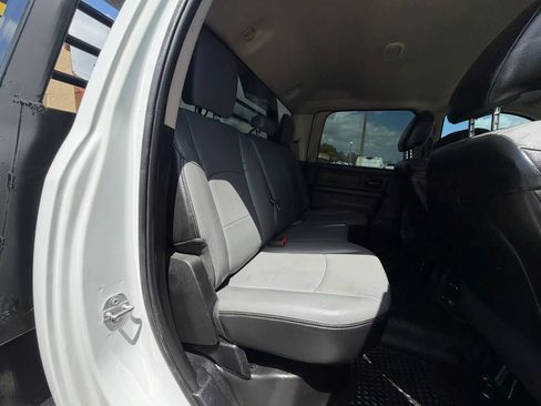 Used 2020 RAM 4500 Tradesman w/ Chrome Appearance Group AWD/4WD image 18
