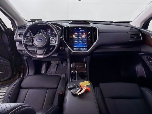 Used 2024 Subaru Ascent Touring AWD/4WD image 4