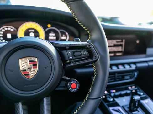 Certified 2025 Porsche 911 Carrera GTS image 31