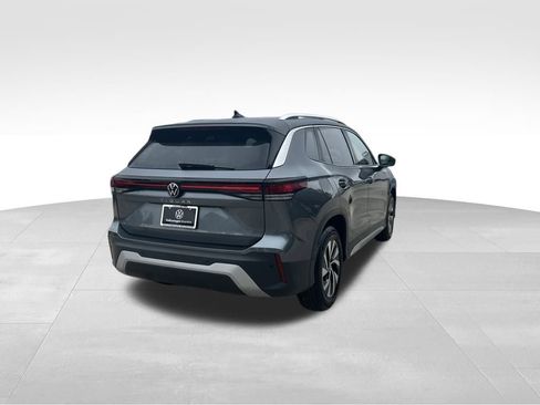 New 2026 Volkswagen Tiguan S FWD image 5