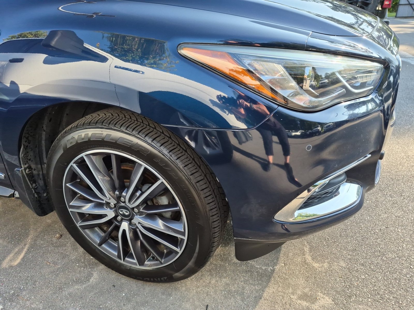 Used 2017 INFINITI QX60 Luxe w/ Deluxe Technology Package AWD/4WD image 8