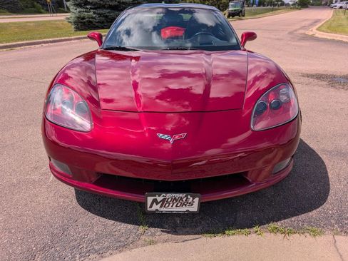 Used 2007 Chevrolet Corvette Coupe w/ Preferred Equipment Group RWD image 4