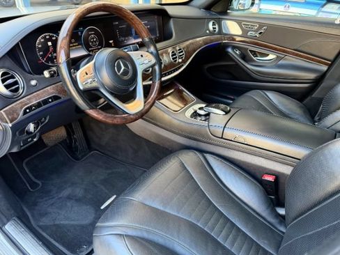 Used 2018 Mercedes-Benz S 560 4MATIC Sedan image 13