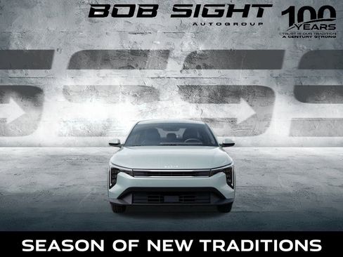 New 2025 Kia K4 LXS image 2