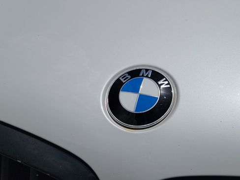 Used 2020 BMW X5 xDrive40i w/ M Sport Package AWD/4WD image 6