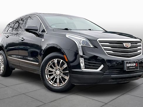 Used 2019 Cadillac XT5 Luxury image 2