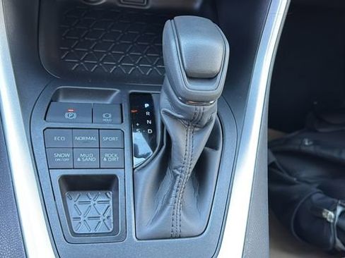 New 2025 Toyota RAV4 XLE image 21