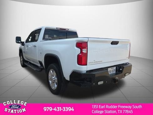 Used 2020 Chevrolet Silverado 2500 LTZ w/ LTZ Texas Edition image 6
