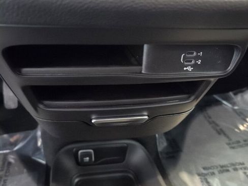New 2026 Chrysler Pacifica Select w/ S Appearance Package AWD/4WD image 21