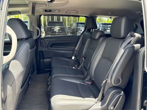 Used 2024 Honda Odyssey Touring image 10