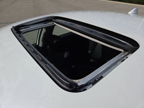 Used 2018 Honda Accord EX image 4