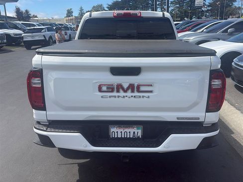 Used 2024 GMC Canyon Elevation w/ Convenience Package RWD image 4