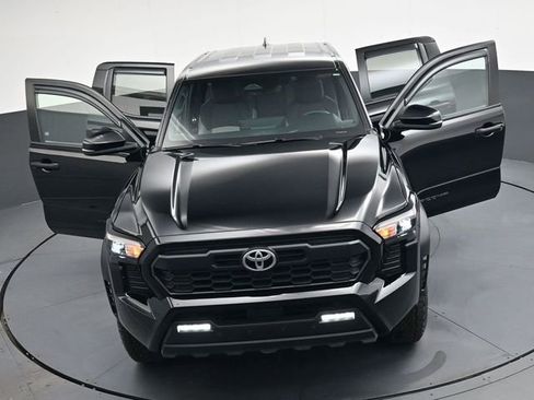 Used 2024 Toyota Tacoma TRD Off-Road w/ TRD Off Road Upgrade Package image 44