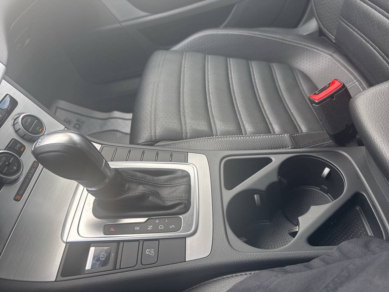 Used 2015 Volkswagen CC Sport FWD image 30