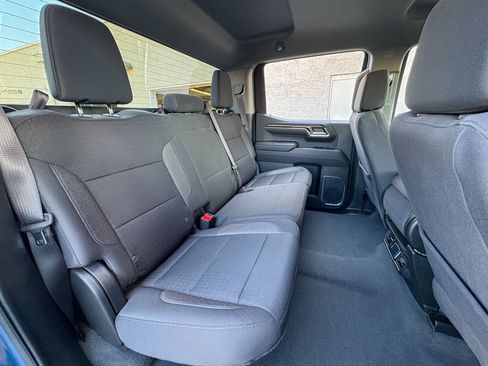 Used 2024 Chevrolet Silverado 1500 LT AWD/4WD image 29
