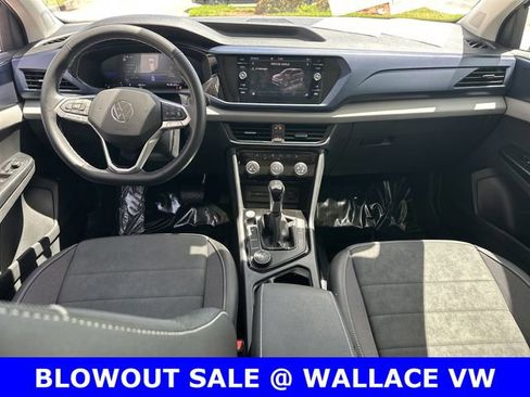 Certified 2023 Volkswagen Taos SE w/ Panoramic Sunroof Package AWD/4WD image 16