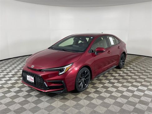 Used 2023 Toyota Corolla SE w/ SE Premium Package image 1