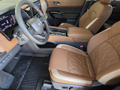 New 2026 Nissan Pathfinder Platinum AWD/4WD image 7
