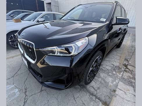 Used 2026 BMW X1 M35i w/ Technology Package AWD/4WD image 1