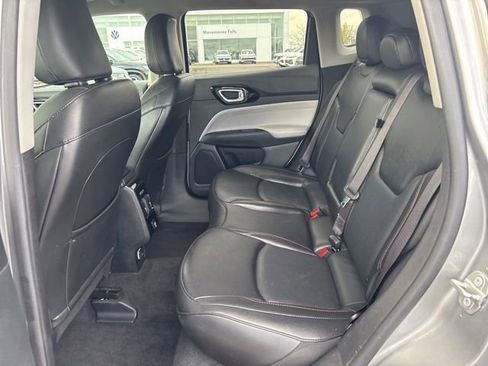 Used 2022 Jeep Compass Limited AWD/4WD image 35