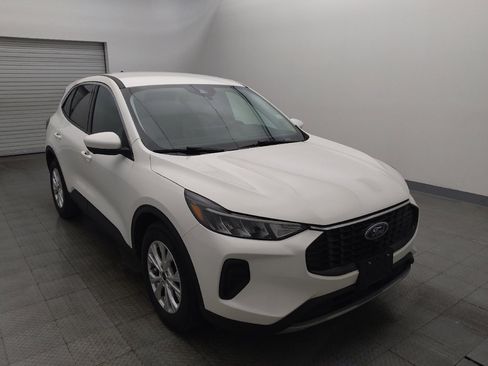 Used 2023 Ford Escape Active w/ Tech Pack #2 image 13