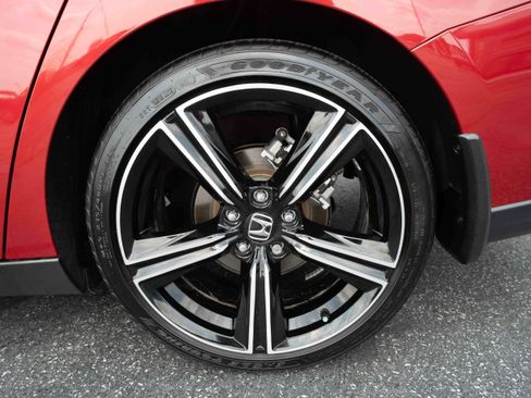 Certified 2025 Honda Accord Sport image 28