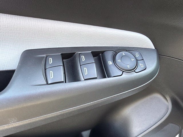Used 2025 Buick Envista Preferred w/ Convenience I Package FWD image 9