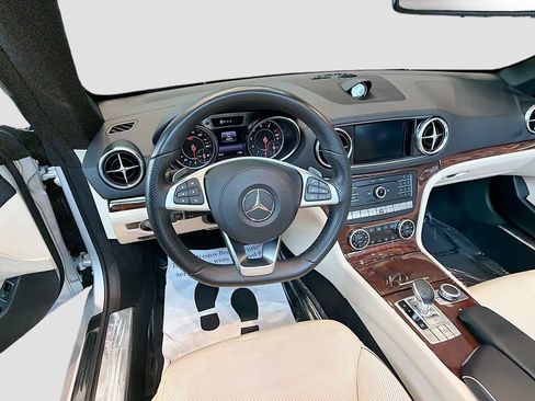 Certified 2020 Mercedes-Benz SL 550 image 12