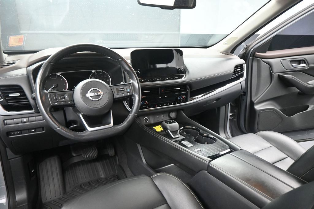 Used 2022 Nissan Rogue SL w/ SL Premium Package FWD image 11
