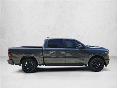 Used 2022 RAM 1500 Laramie AWD/4WD image 4