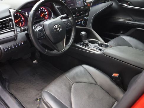 Used 2022 Toyota Camry XSE w/ Navigation Package FWD image 18
