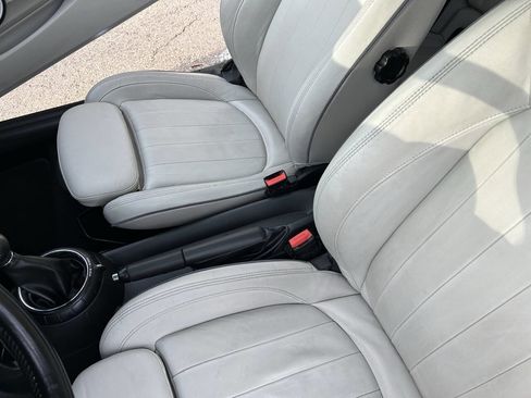 Used 2014 MINI Cooper 2-Door Hardtop w/ Premium Package image 28