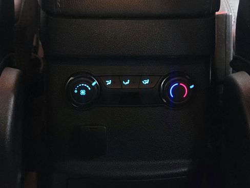 Used 2015 Ford Explorer XLT w/ Equipment Group 202A image 18