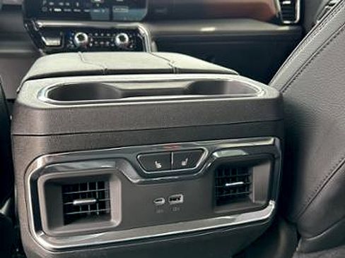 Used 2024 GMC Sierra 1500 Denali w/ Technology Package image 31