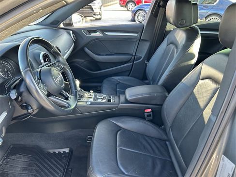 Used 2017 Audi A3 e-tron Premium image 19