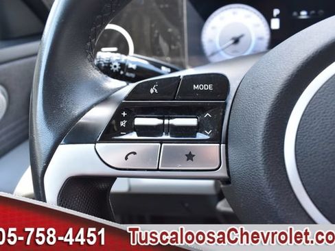 Used 2025 Hyundai Elantra Limited FWD image 30