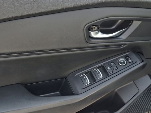 Certified 2023 Honda Accord EX image 15