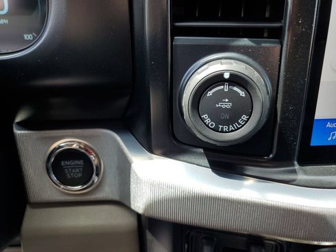 New 2026 Ford F350 Platinum w/ Platinum Plus Package AWD/4WD image 32
