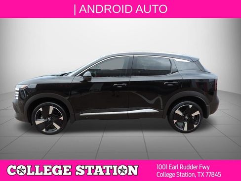 Certified 2025 Nissan Kicks SR FWD image 7