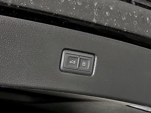 Used 2021 Audi Q7 3.0T Prestige AWD/4WD image 31