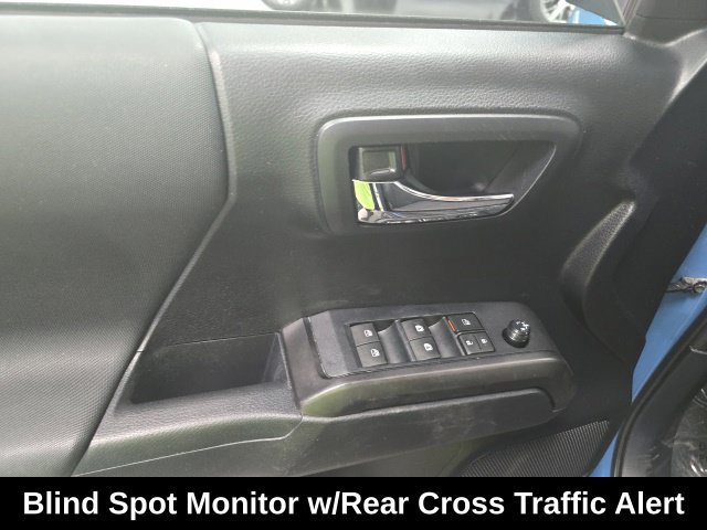 Used 2019 Toyota Tacoma TRD Sport w/ Technology Package AWD/4WD image 11
