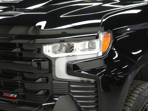 Used 2025 Chevrolet Silverado 1500 LT Trail Boss w/ Convenience Package II image 36