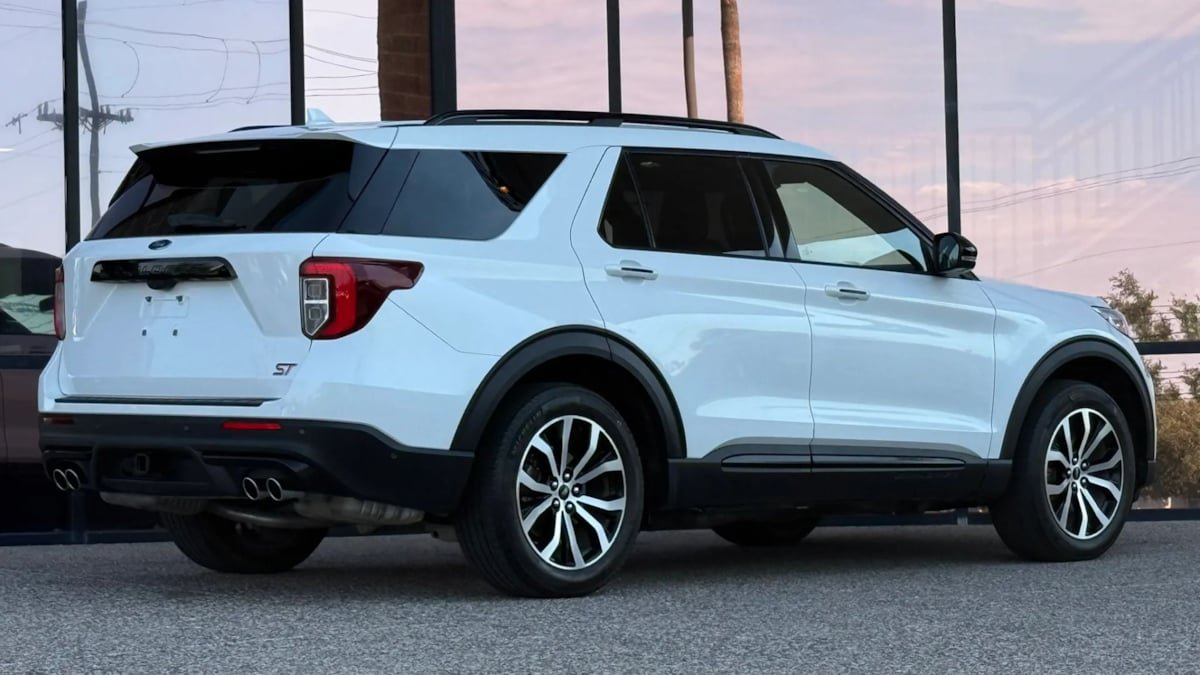 Used 2020 Ford Explorer ST w/ Premium Technology Package AWD/4WD image 12