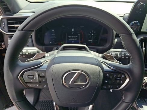 New 2026 Lexus LX 700h Luxury AWD/4WD image 12